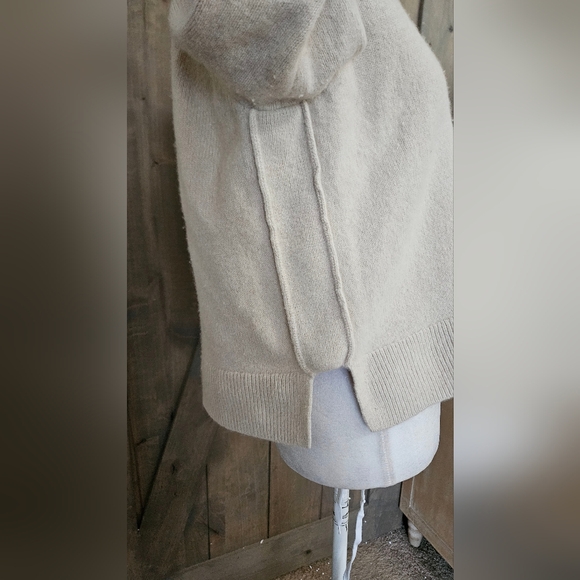 MADEWELL (Re)sourced Cashmere Crewneck Sweater In Heathered Beige. XS - Picture 11 of 15